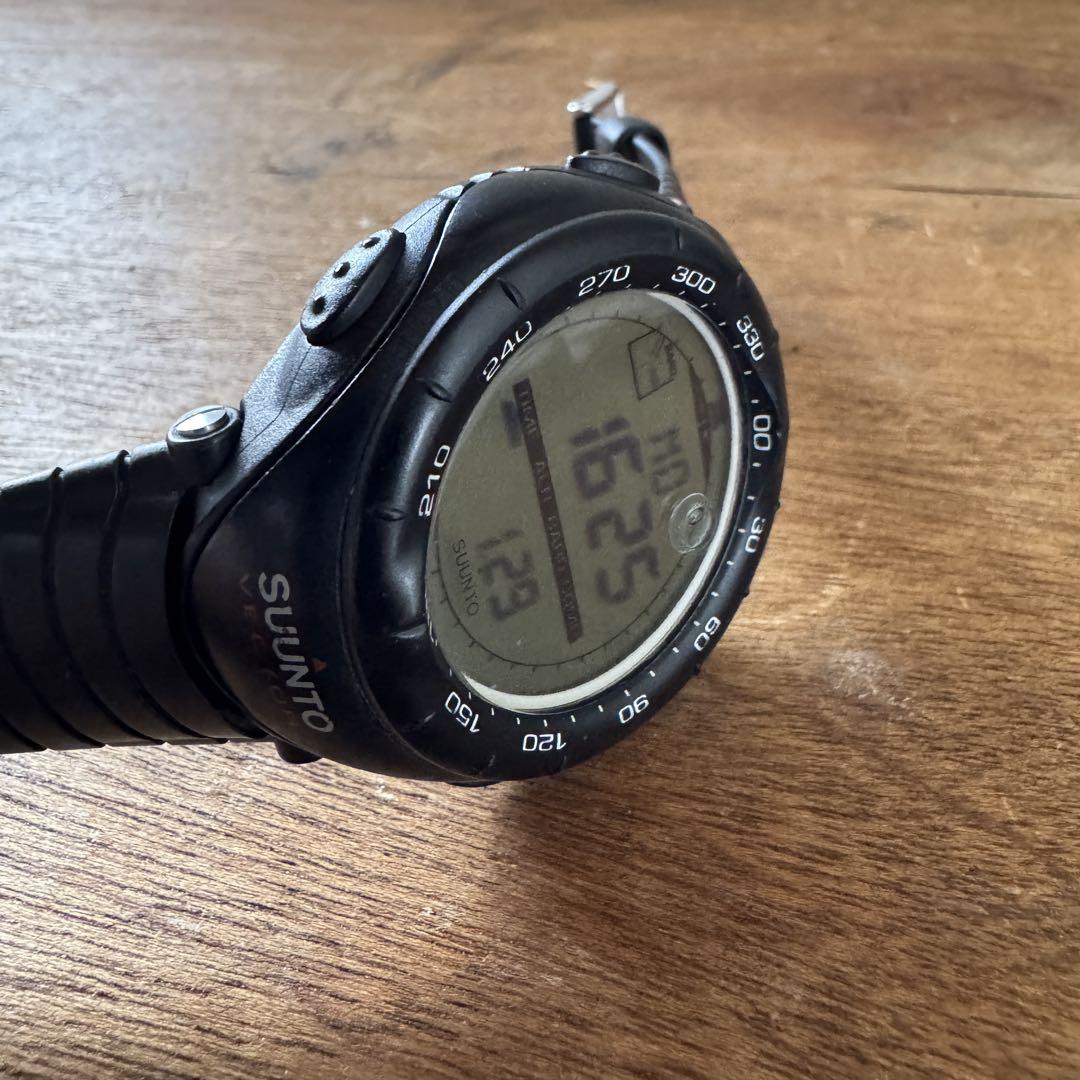 SUUNTO VECTOR BLACK - メルカリ