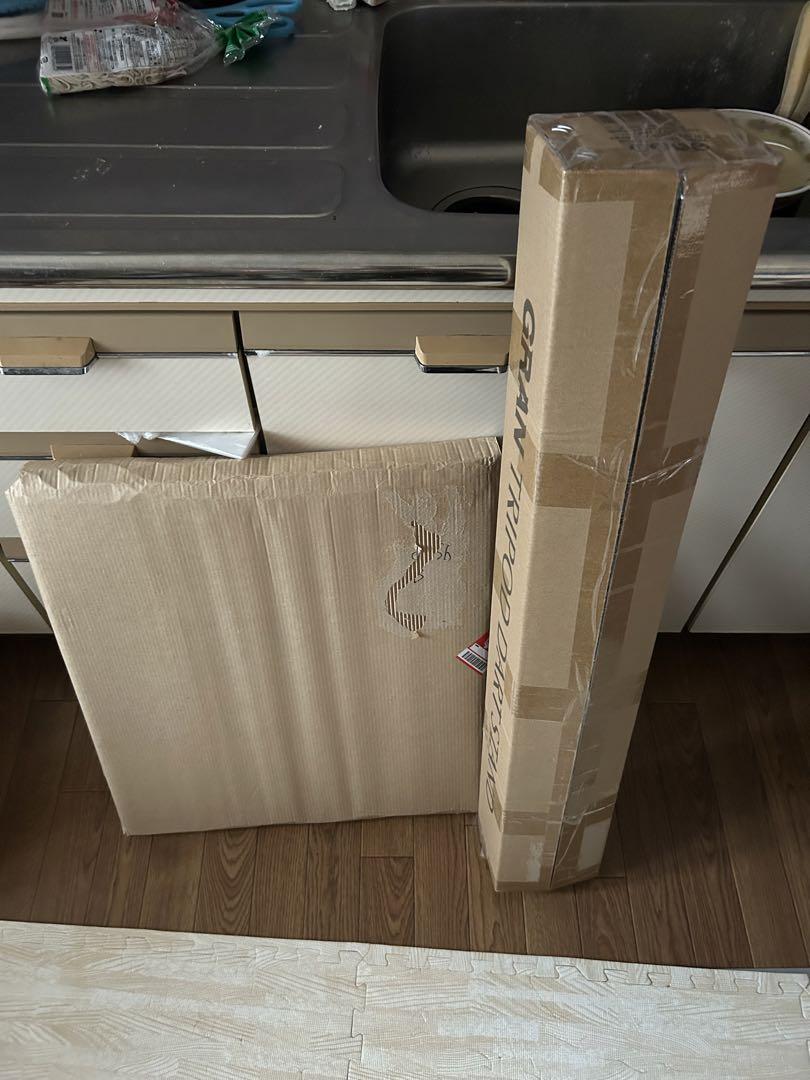 ダーツボードとダーツスタンドセットで新品.未使用.未開封です。