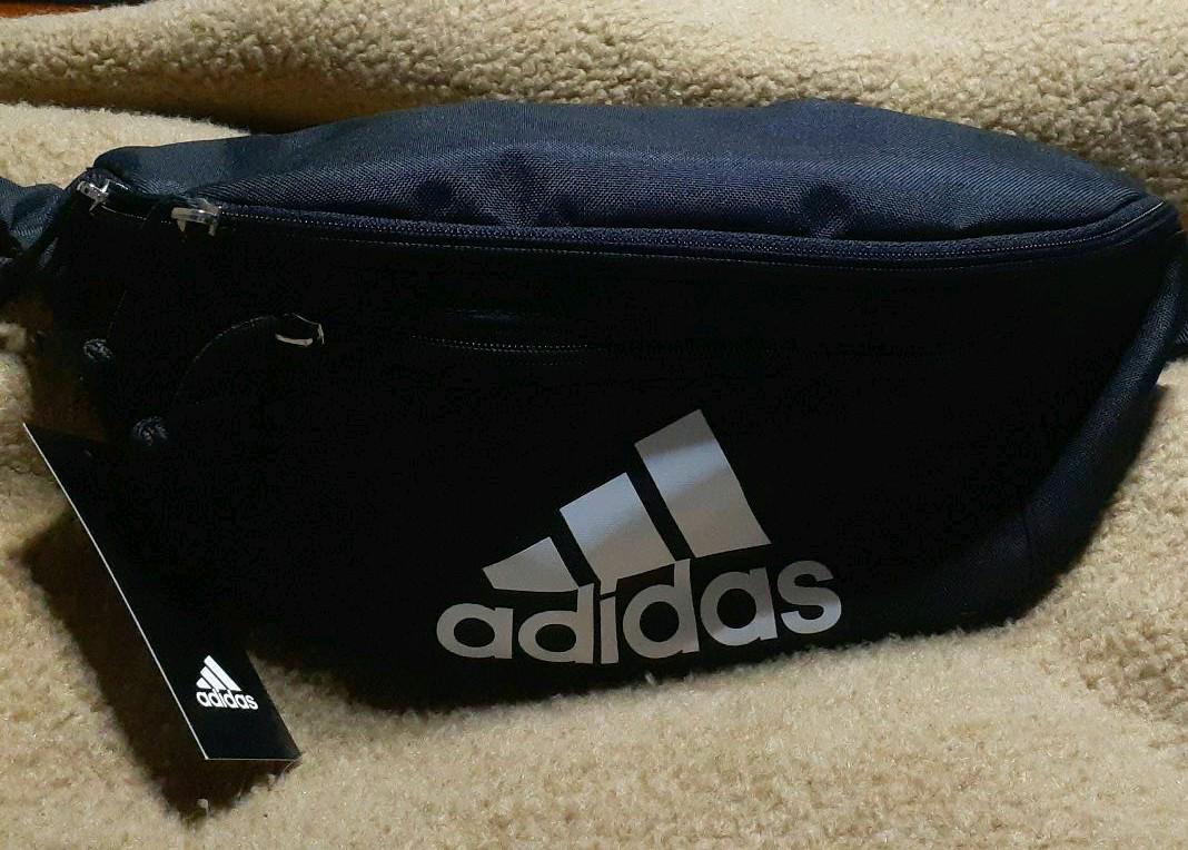 新品☆adidasウエストポーチ