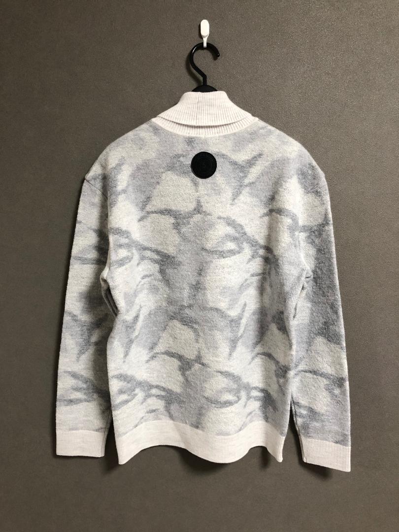 新品 MARK&LONA ワッペン ロゴ 迷彩 タートルネック ニット
