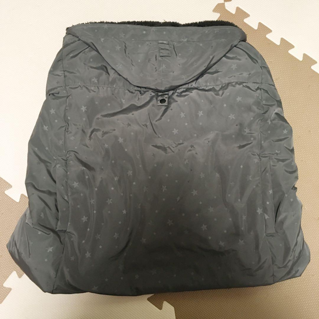 再々値下げ☆抱っこ紐、ベビーカー用防寒ケープ - メルカリ 再々値下げ☆抱っこ紐、ベビーカー用防寒ケープ - メルカリ