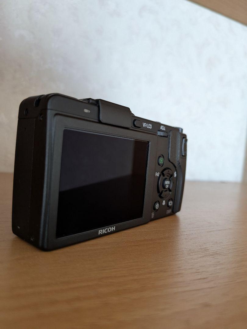 美品！　RICOH GX200 VF KIT　オートレンズキャップ付き