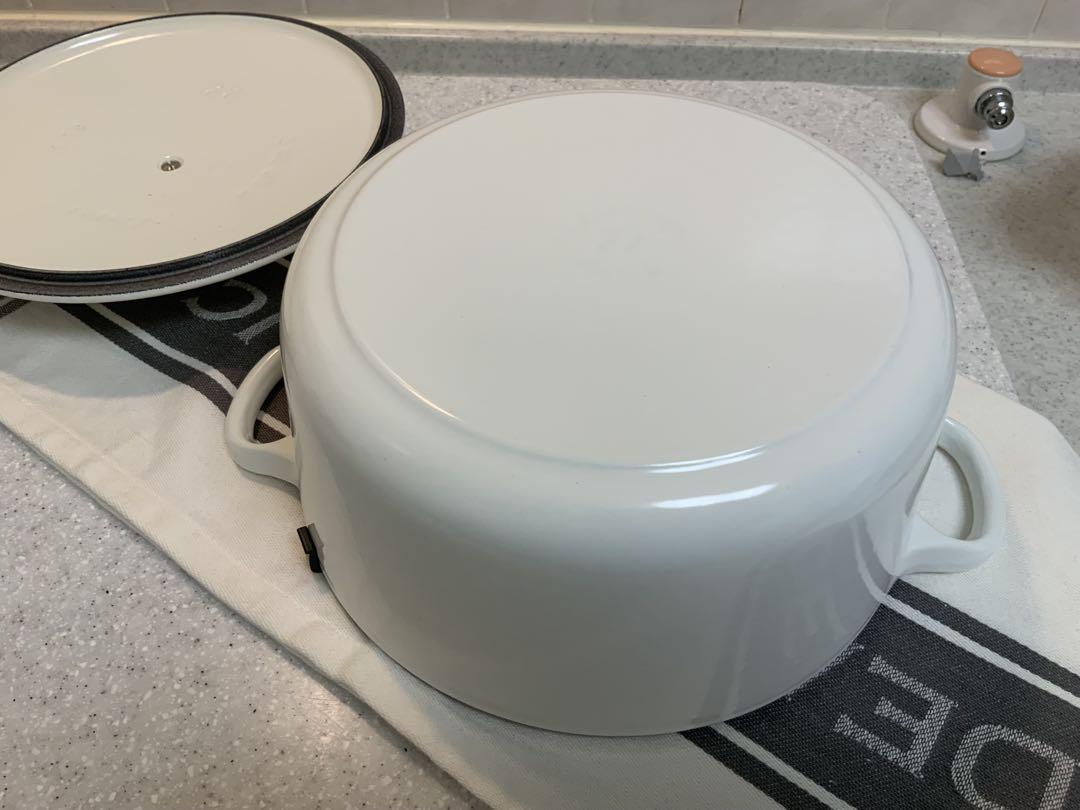 Le Creuset ホワイト 両手鍋 蓋付き