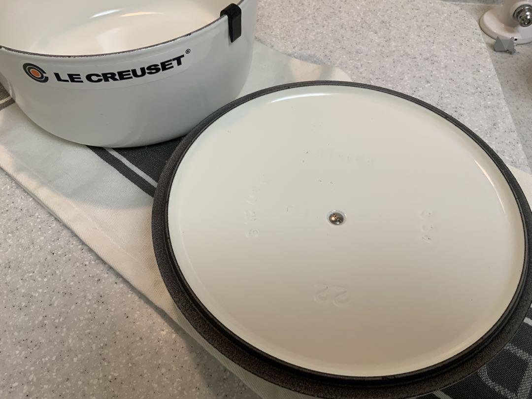 Le Creuset ホワイト 両手鍋 蓋付き