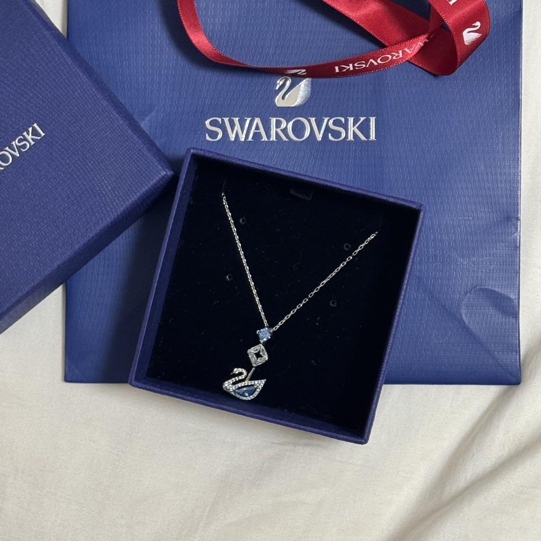 【本日限定価格】Swarovski スワンモチーフ ネックレス