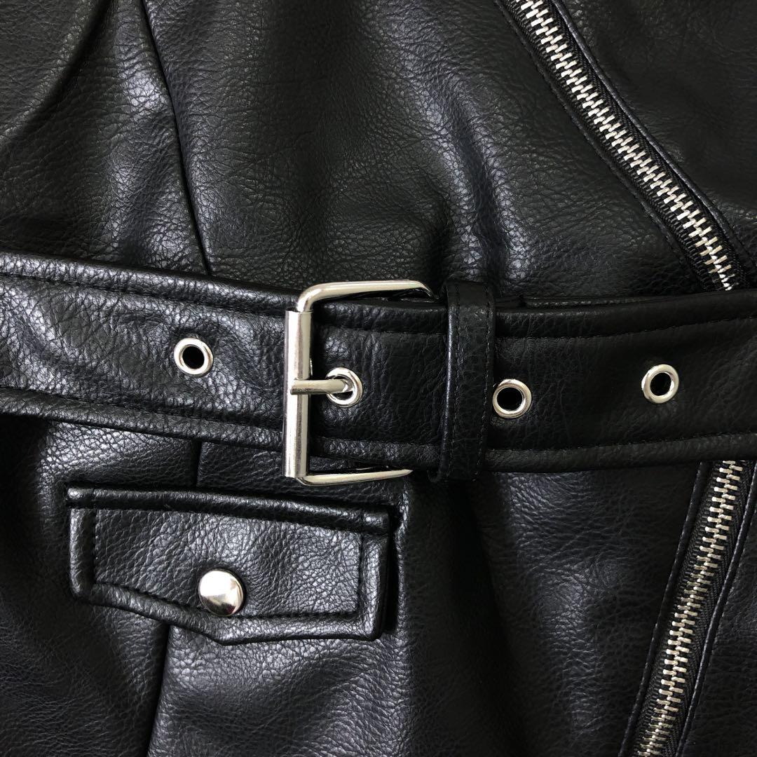 タグ付き新品 未使用 ZARA ライダースデザイン フェイクレザービスチェ