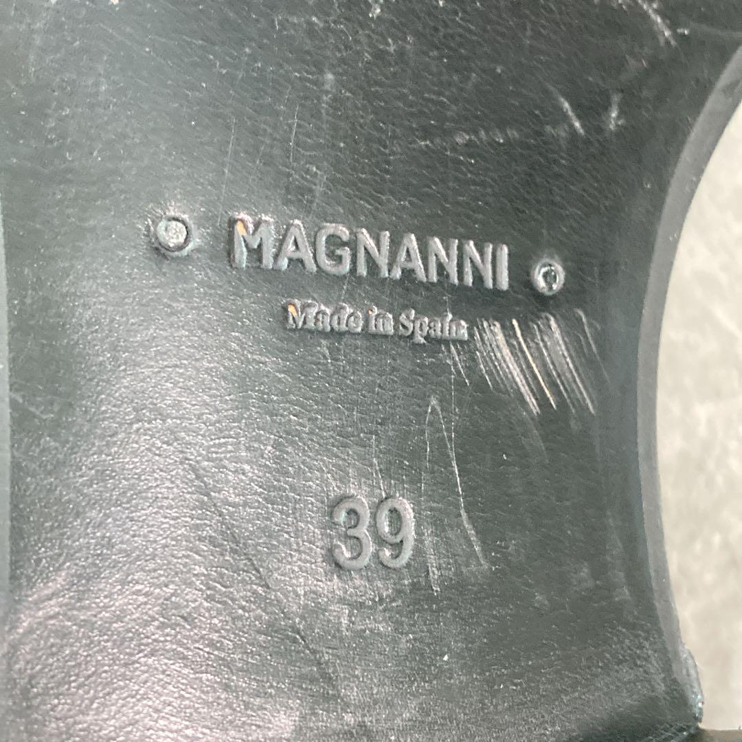 39