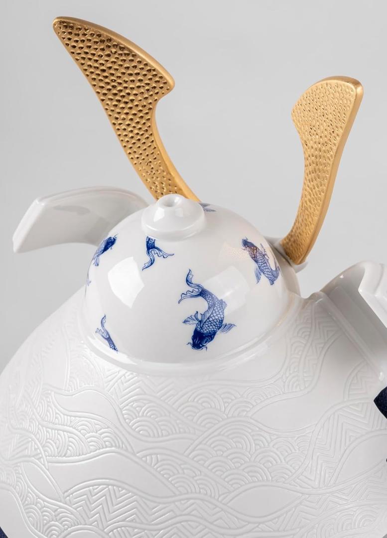 リヤドロ　兜（鯉）小　新品　Limited Edition　LLADRO　鎧飾り