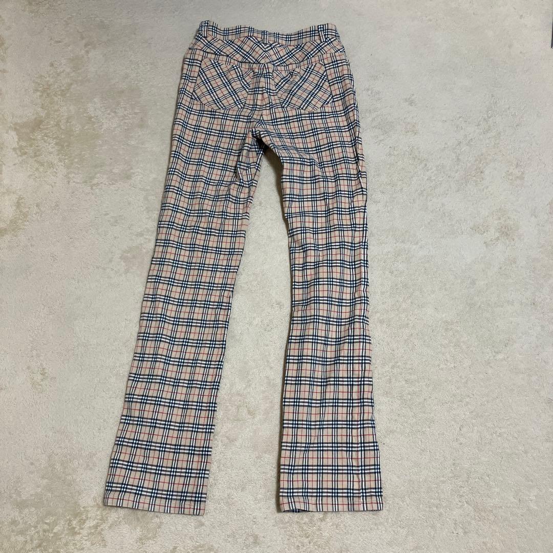 バーバリーロンドン スキニーパンツ 36サイズ ストレッチ素材 ブルーレーベル バーバリーロンドン スキニーパンツ 36サイズ ストレッチ素材 ブルーレーベル