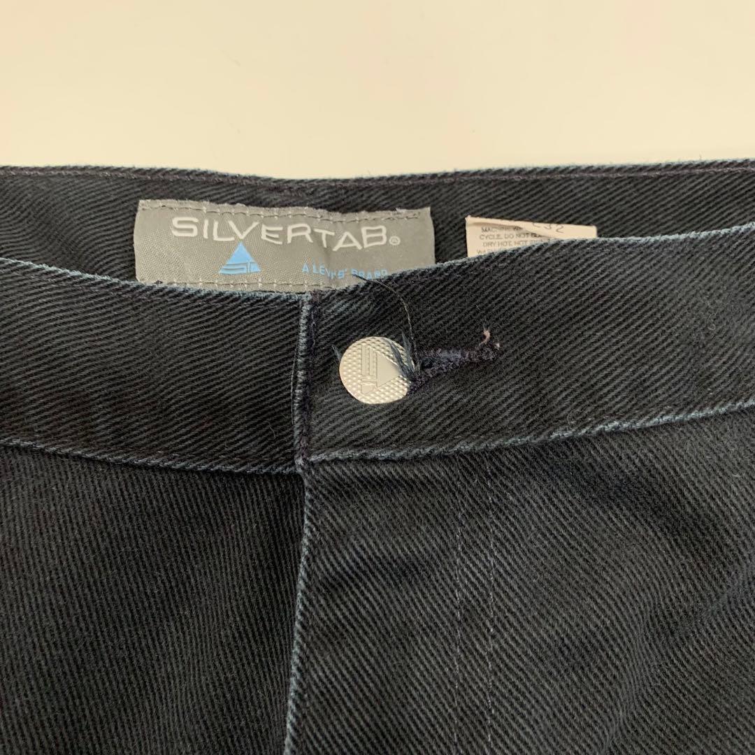 低反発 腰用 リーバイス シルバータブ ブラックデニム 極太 バギー