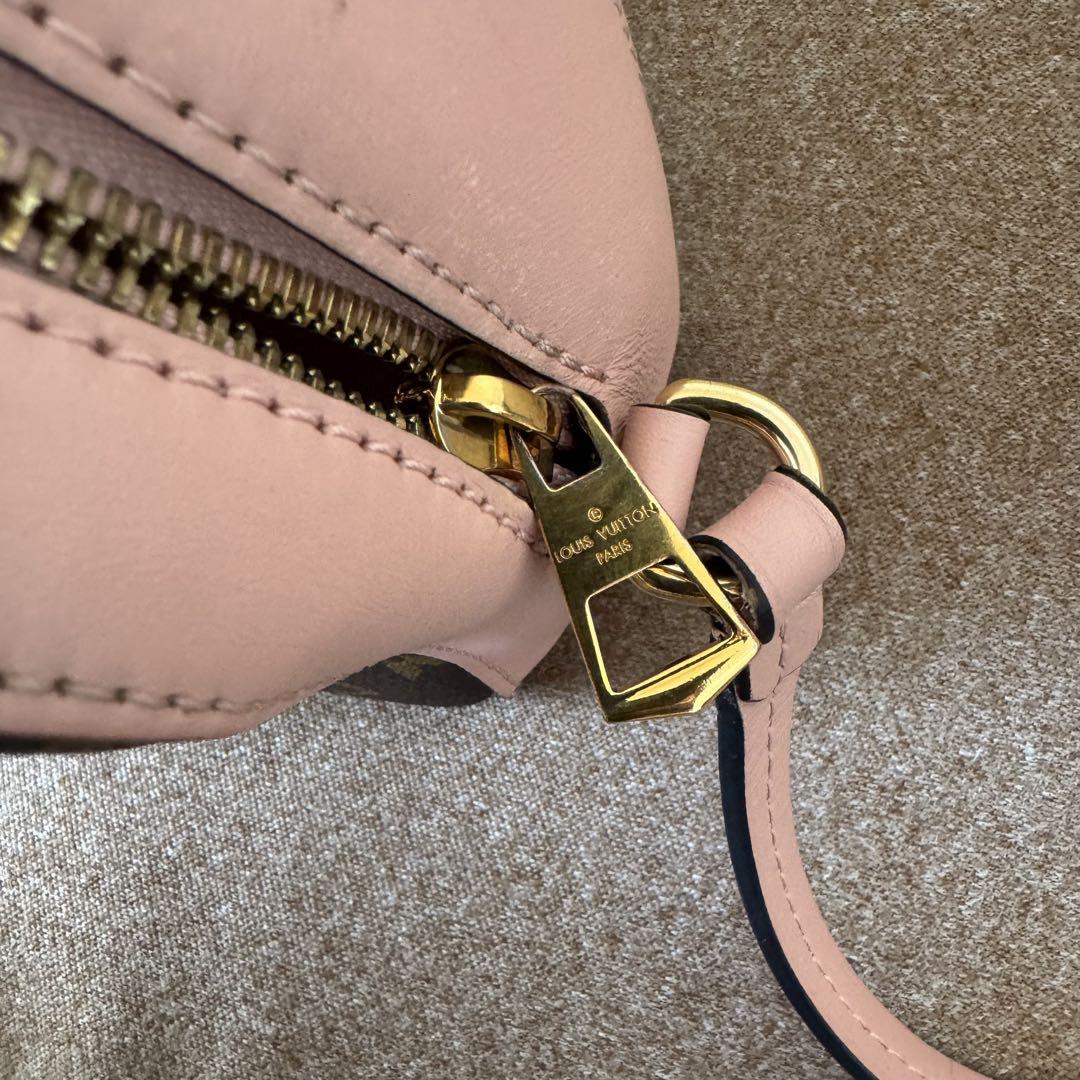 LOUIS VUITTON ショルダーバッグ タッセル付き