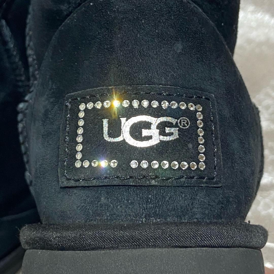 美品 スワロフスキー 黒 ムートンブーツ 靴 85vKO-m87382372864 UGG アグ 23cm りぼん 特価正規品