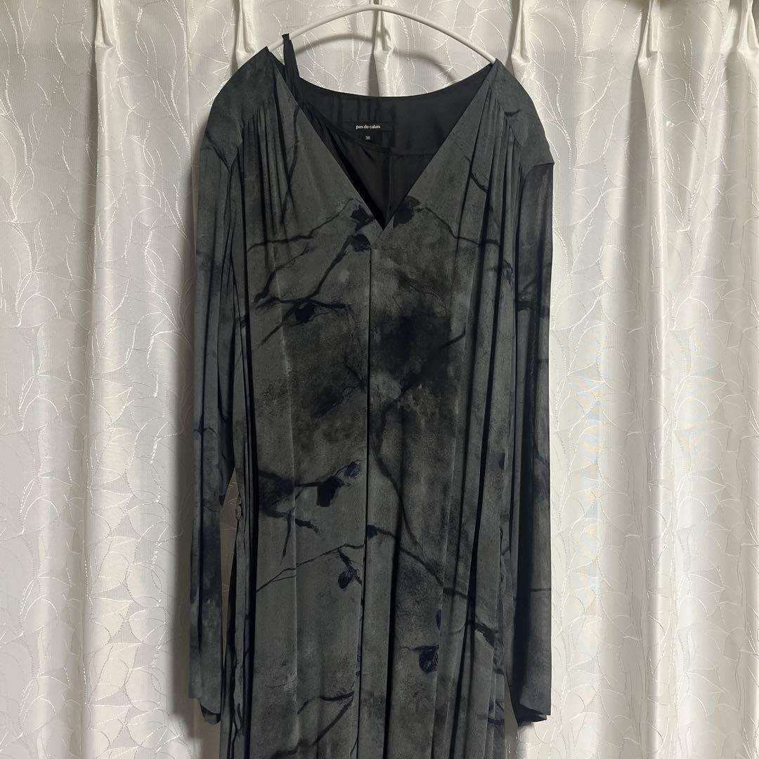 pais de caden グレー系 Vネック ワンピース