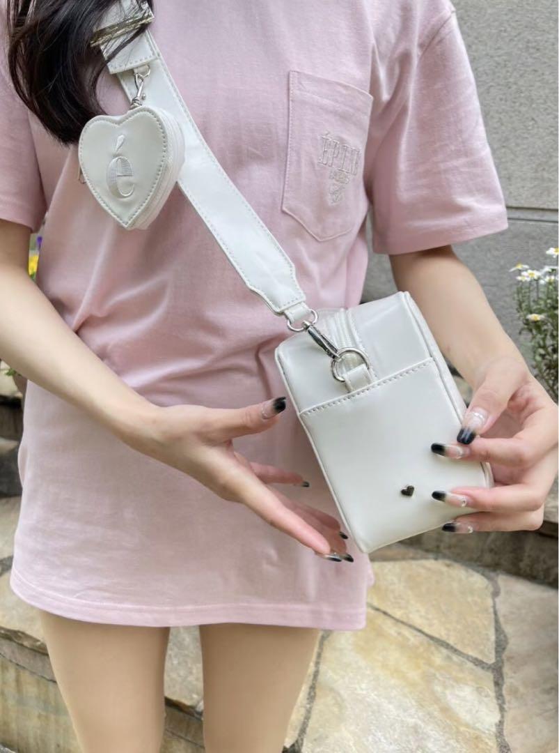 【2025春夏新色】 é アイボリー bag strap shoulder pouch Heart バッグ