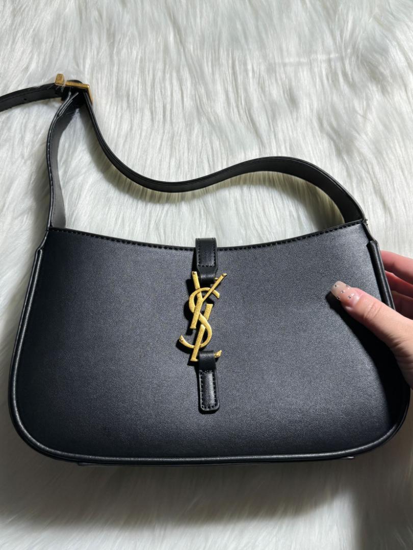 【美品】YSL サンローラン　ショルダーバッグ