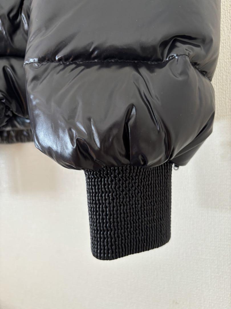 MONCLER ブラック ダウンジャケット　CLASSE 1