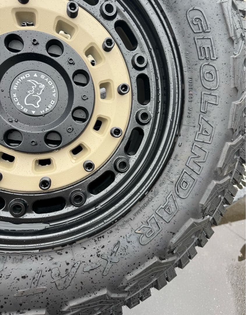 Black Rhino★ARSENAL20インチ➕ヨコハマジオランダーX-AT