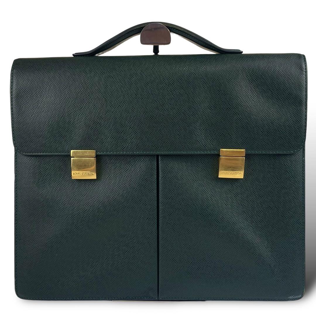 ルイヴィトン　カザン　タイガ　ビジネスバッグ　ブリーフケース　LV　エピセア