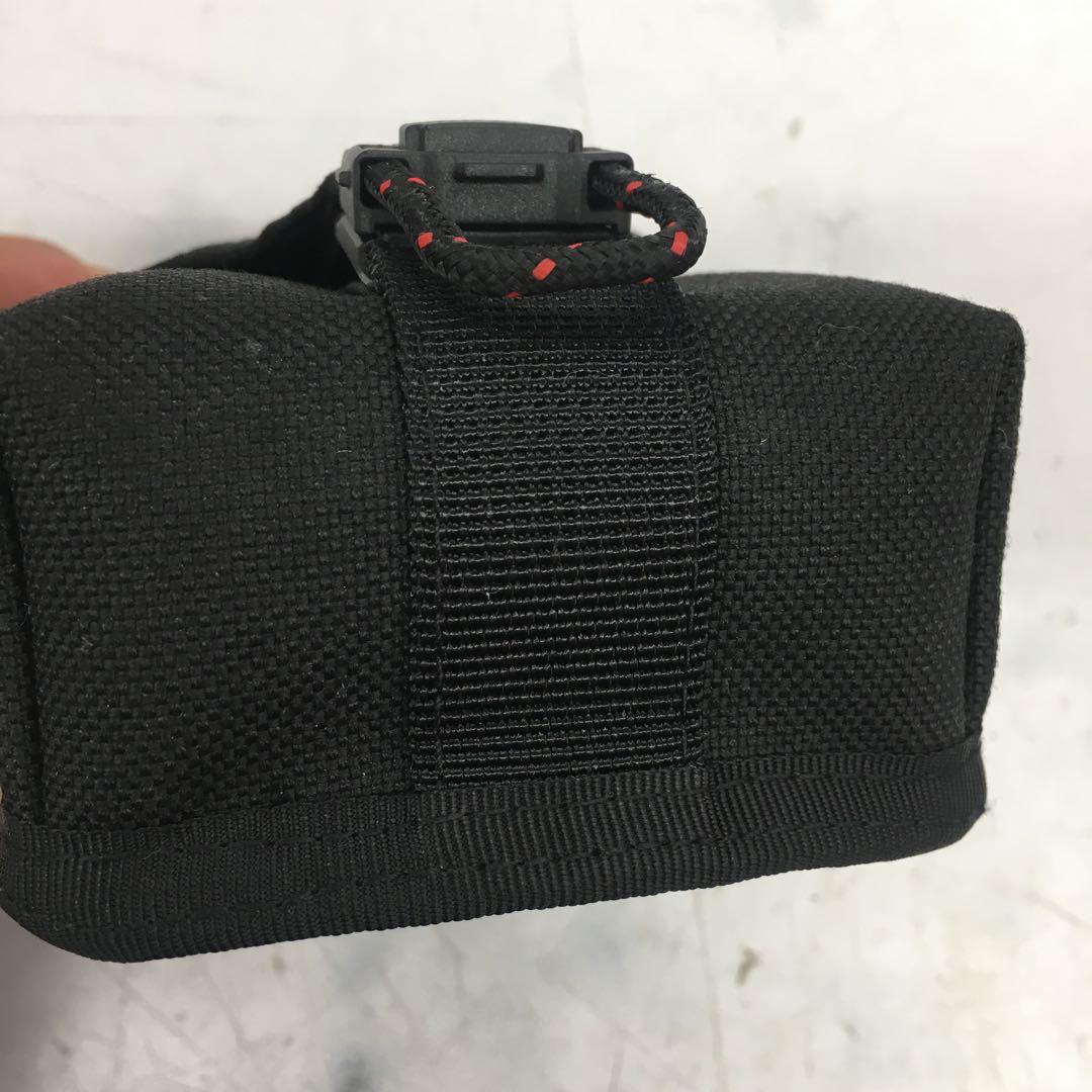 美品　BRIEFING スコープ計測器　ポーチ
