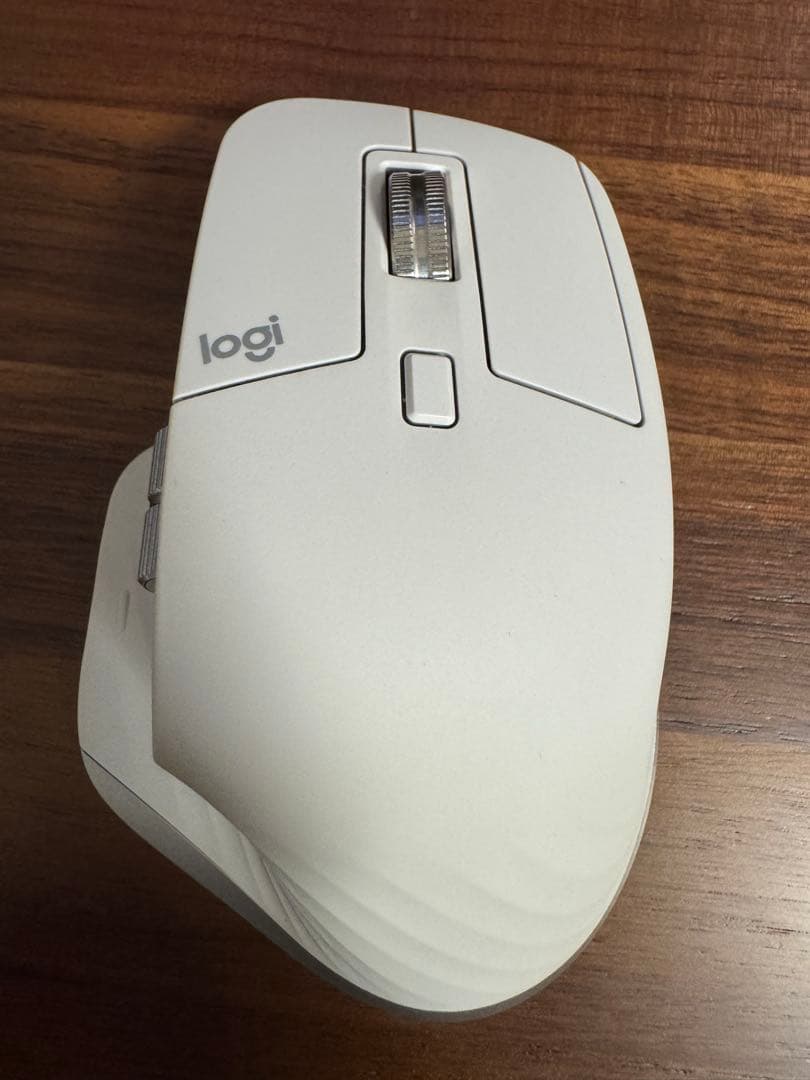 ペイルグレー 持ち運びケース付きLogicool