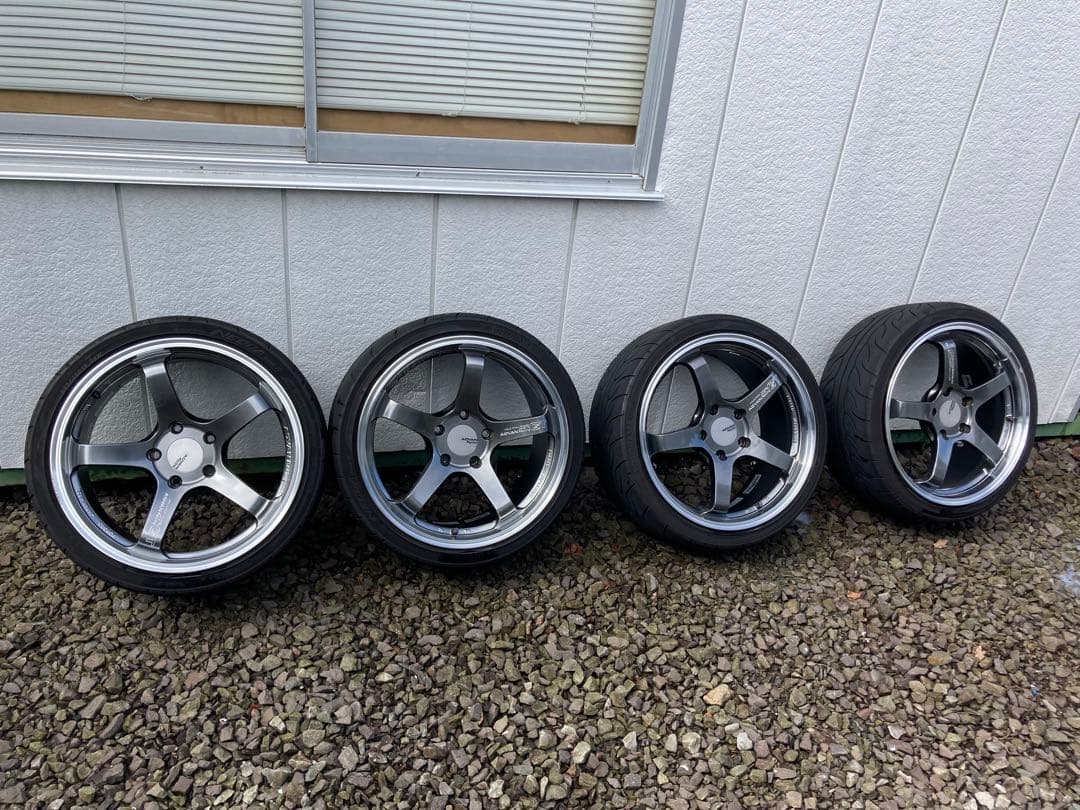 アドバン GT Porsche 19インチ ホイールセット