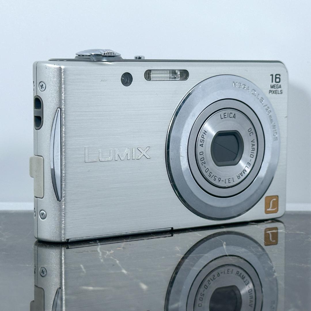 【美品】Panasonic LUMIX DMC-FH5　シルバー②