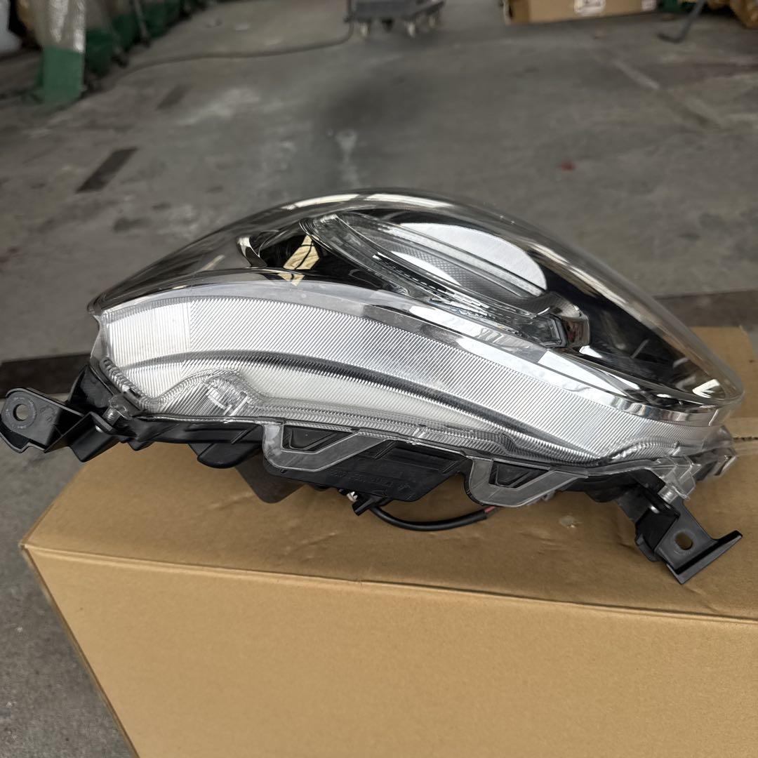 LA800S ヘッドライト L 左　キャンバス