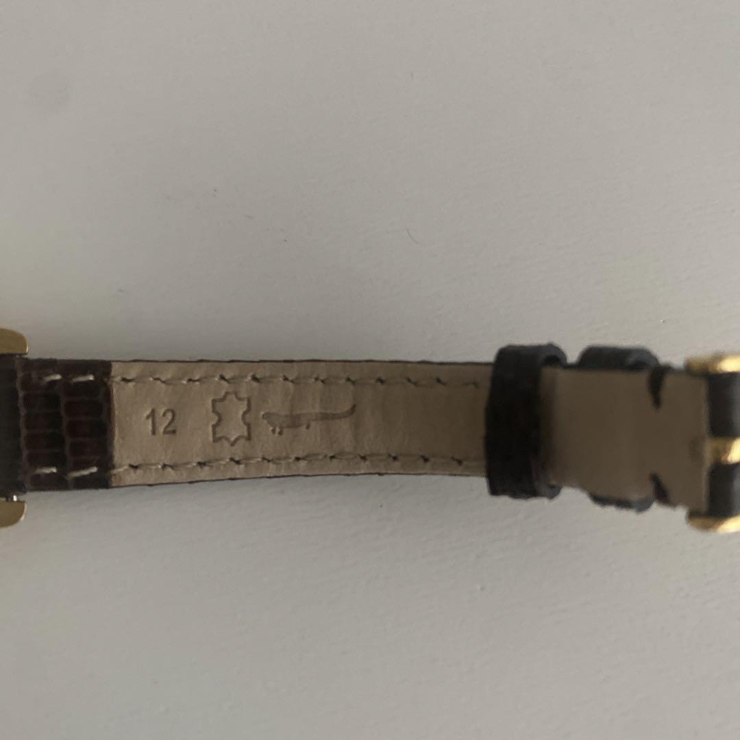 UNIVERSAL GENEVE POLEROUTER QUARTZ 腕時計