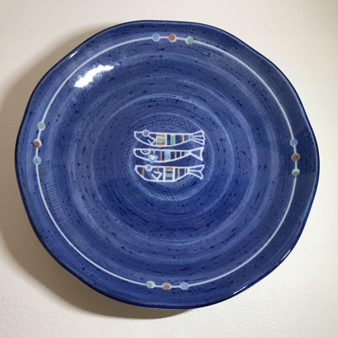 ワンピなど最旬ア！ 新品未使用 中皿 17×2.8cm 魚柄 弥窯 瑠璃 渦巻文様 2枚組 ペア 工芸品