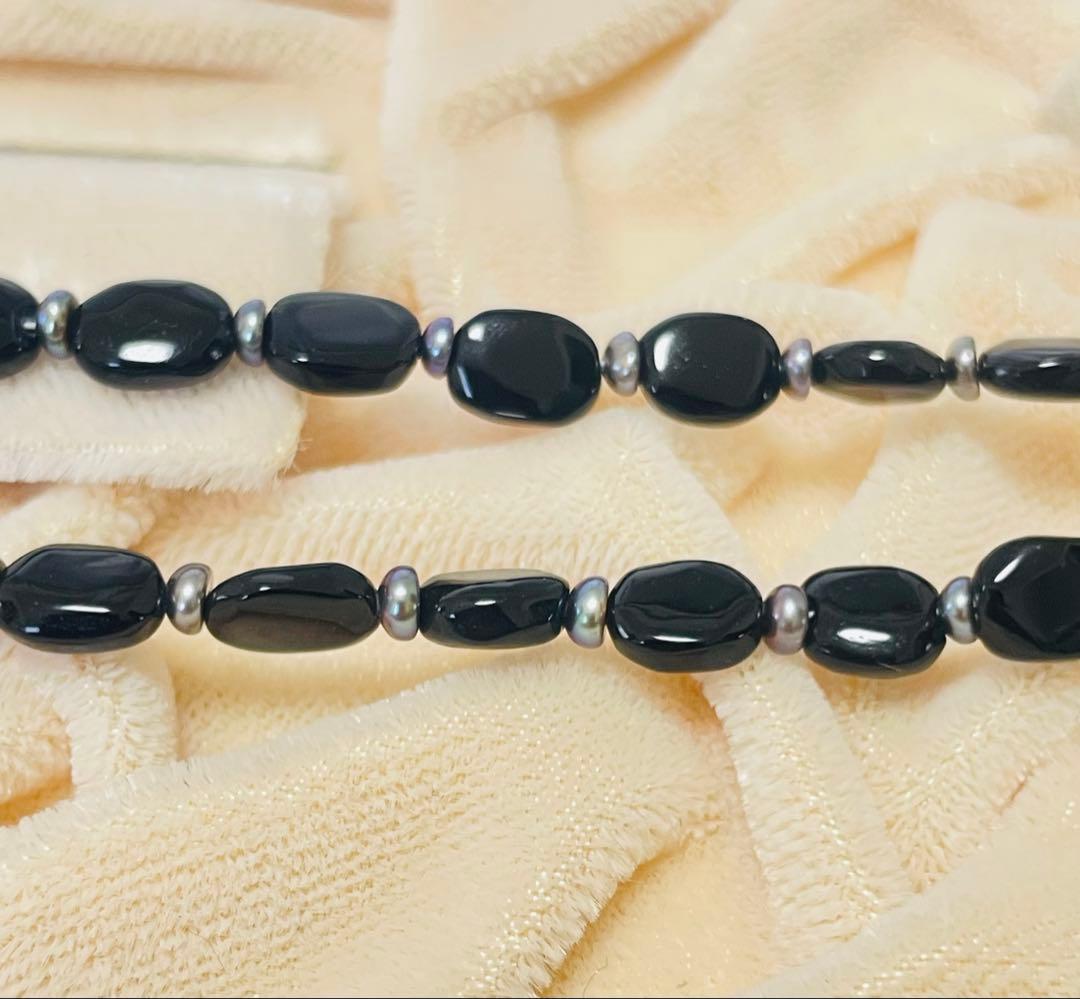 本赤珊瑚と天然黒石と淡水真珠ネックレス　珊瑚玉16mm 約40cm