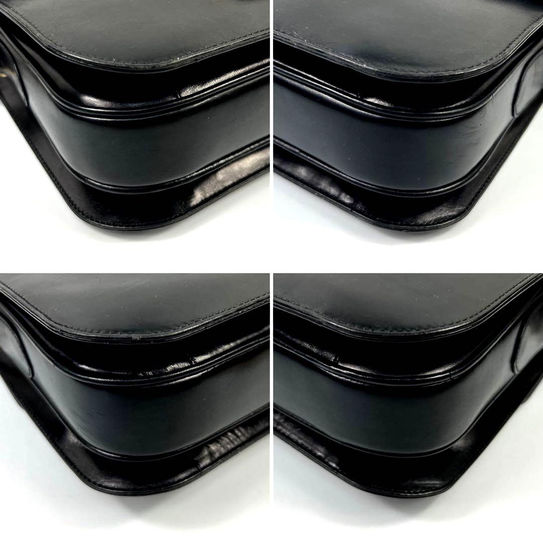 28713円 【極美品】ショルダーバッグ 馬車金具 トリオンフ ボックス