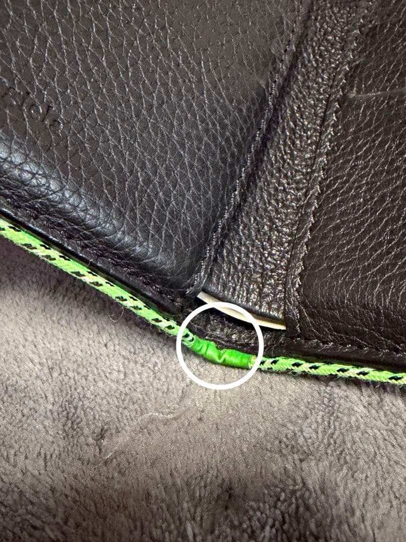 Maison Margiela メゾンマルジェラ ネオンパイピング ウォレット Maison Margiela メゾンマルジェラ ネオンパイピング ウォレット