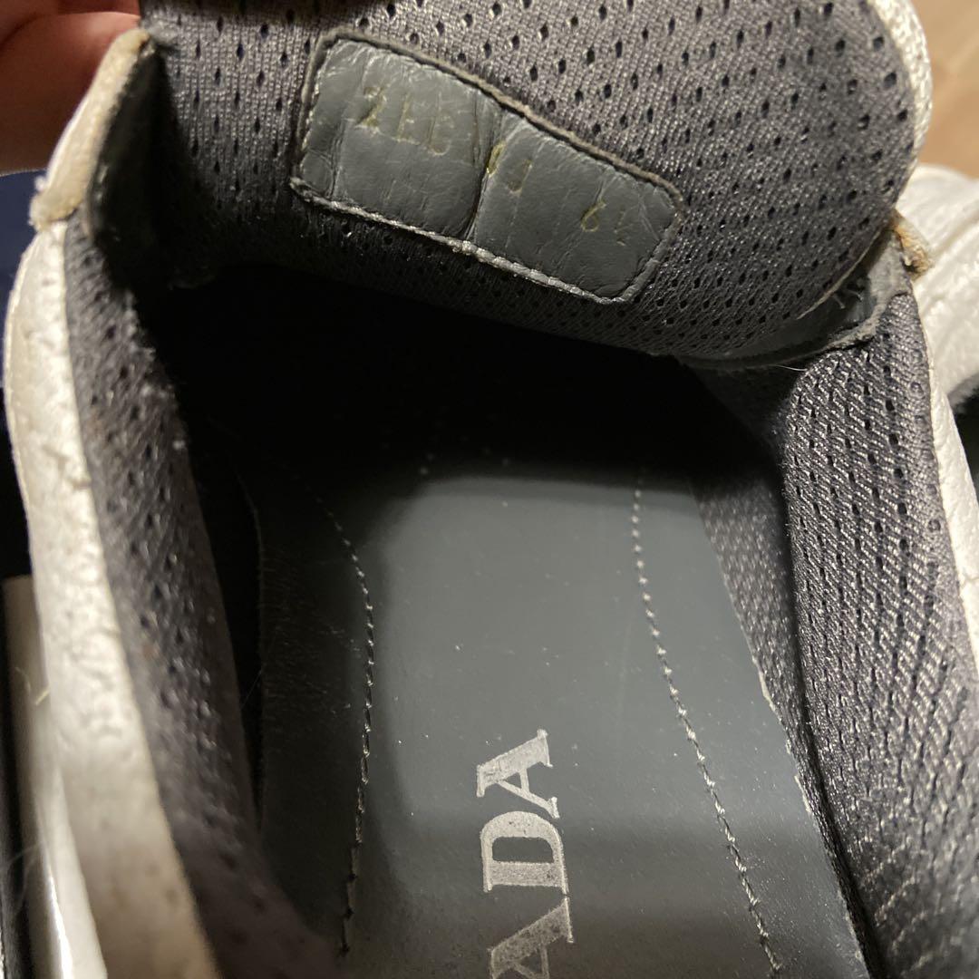 PRADA ブラック スニーカー - メルカリ