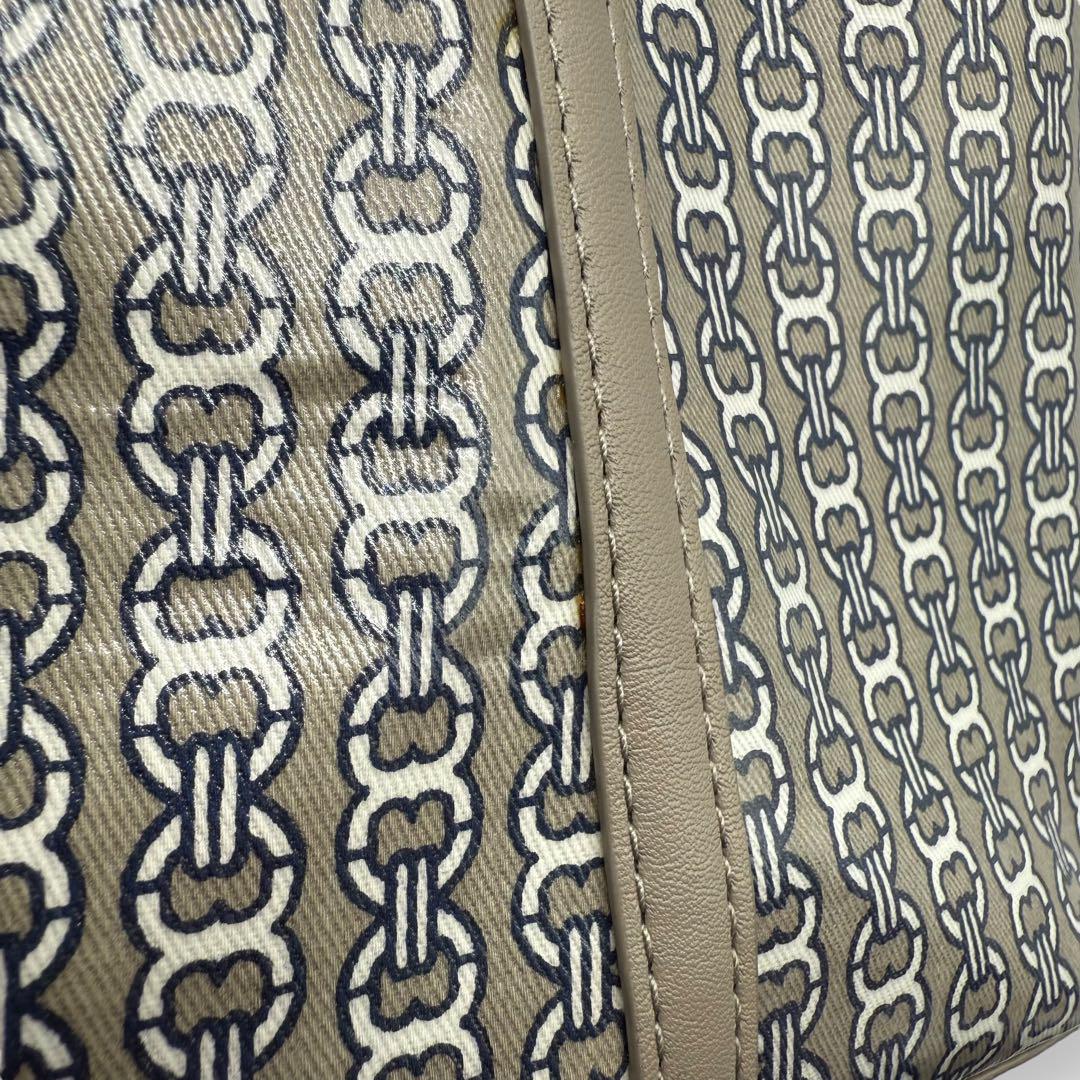 TORY BURCH トリーバーチ トートA4収納可能 大容量 肩掛け 軽量