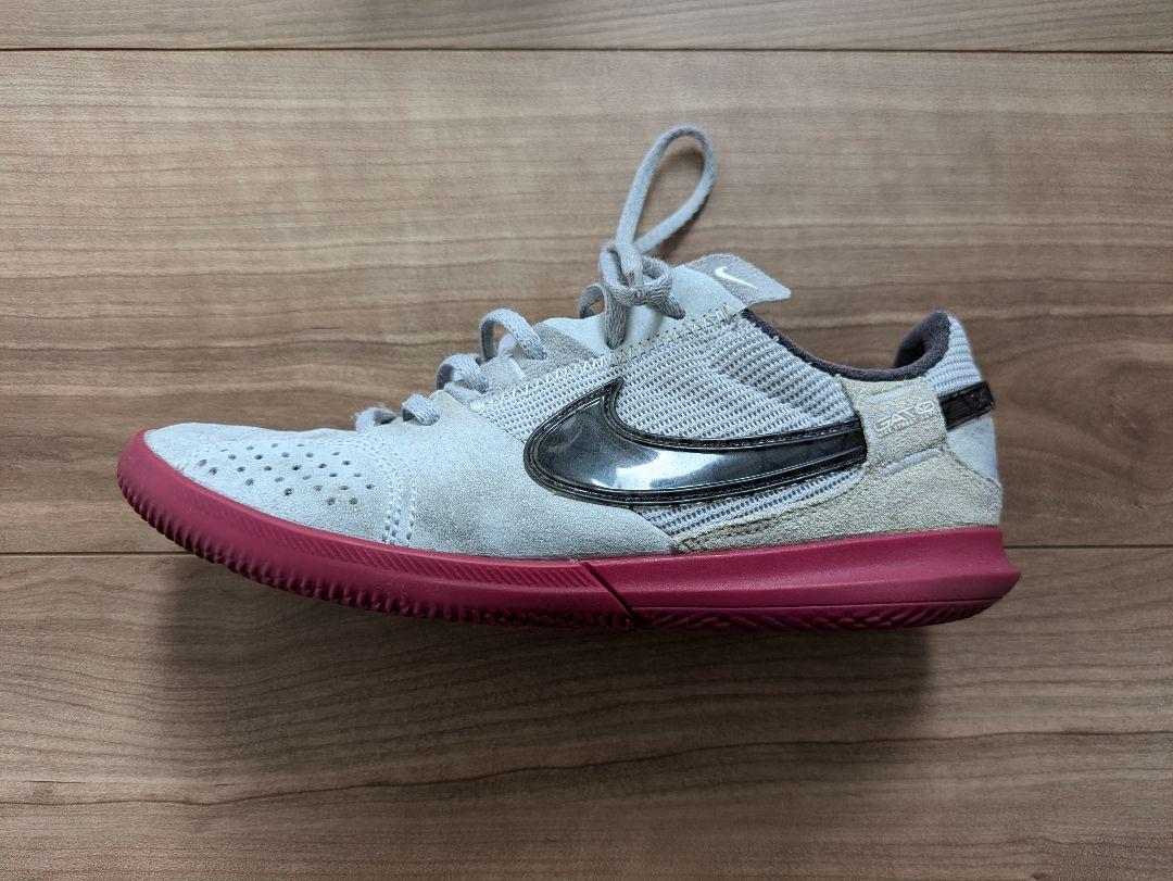 ナイキ フットサルシューズ 海外限定 STREET GATO NIKE - メルカリ ナイキ フットサルシューズ 海外限定 STREET GATO NIKE - メルカリ