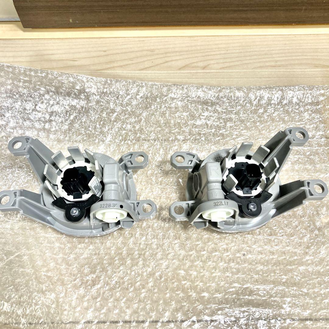 新車外し　アルファード　トヨタ純正フォグランプ