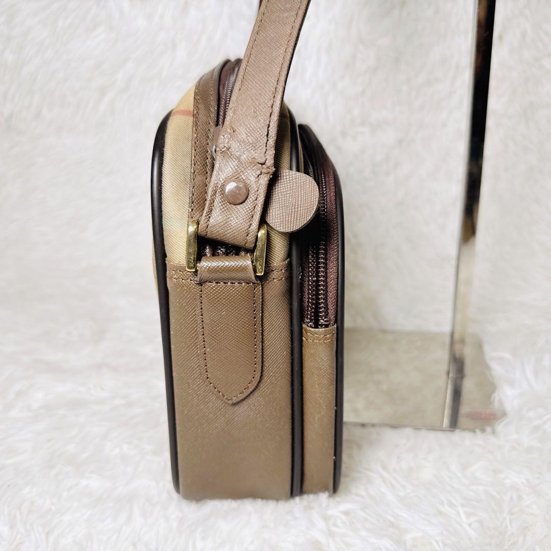 BURBERRY - 【セール！】Burberrysショルダーバッグ チェック