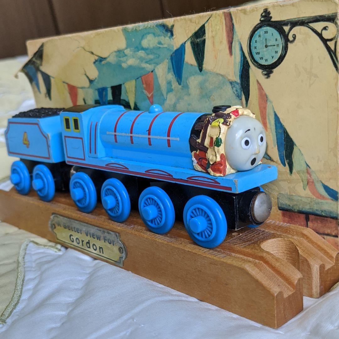 正規品最新作 機関車トーマス 木製 GORDON シリアルナンバーあり BRHho-m87511184834 在庫超激安
