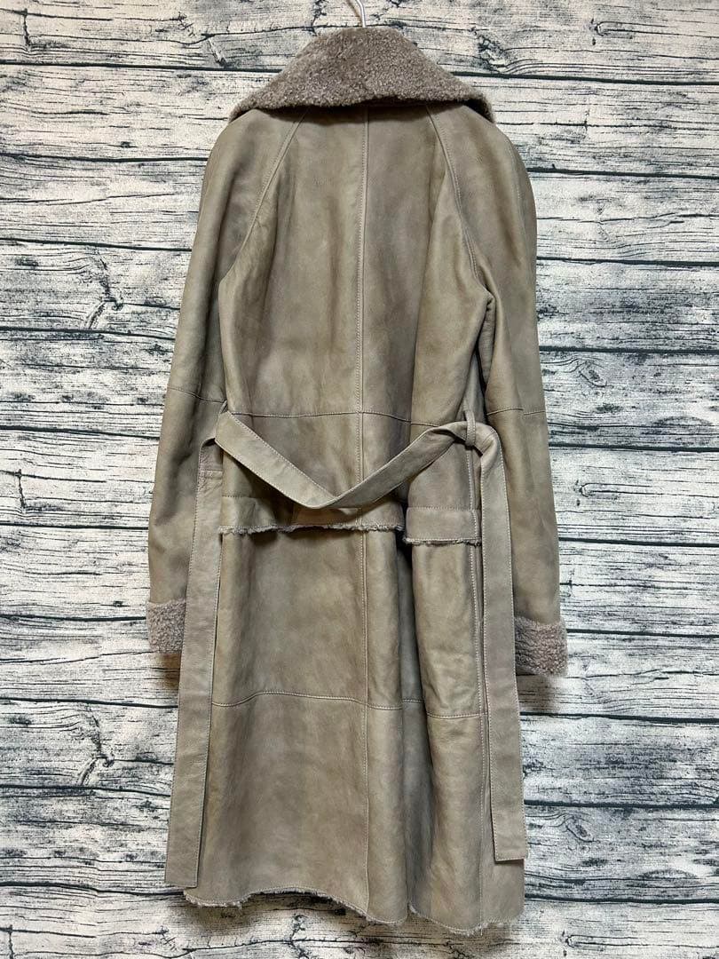 ムートンガウンコート