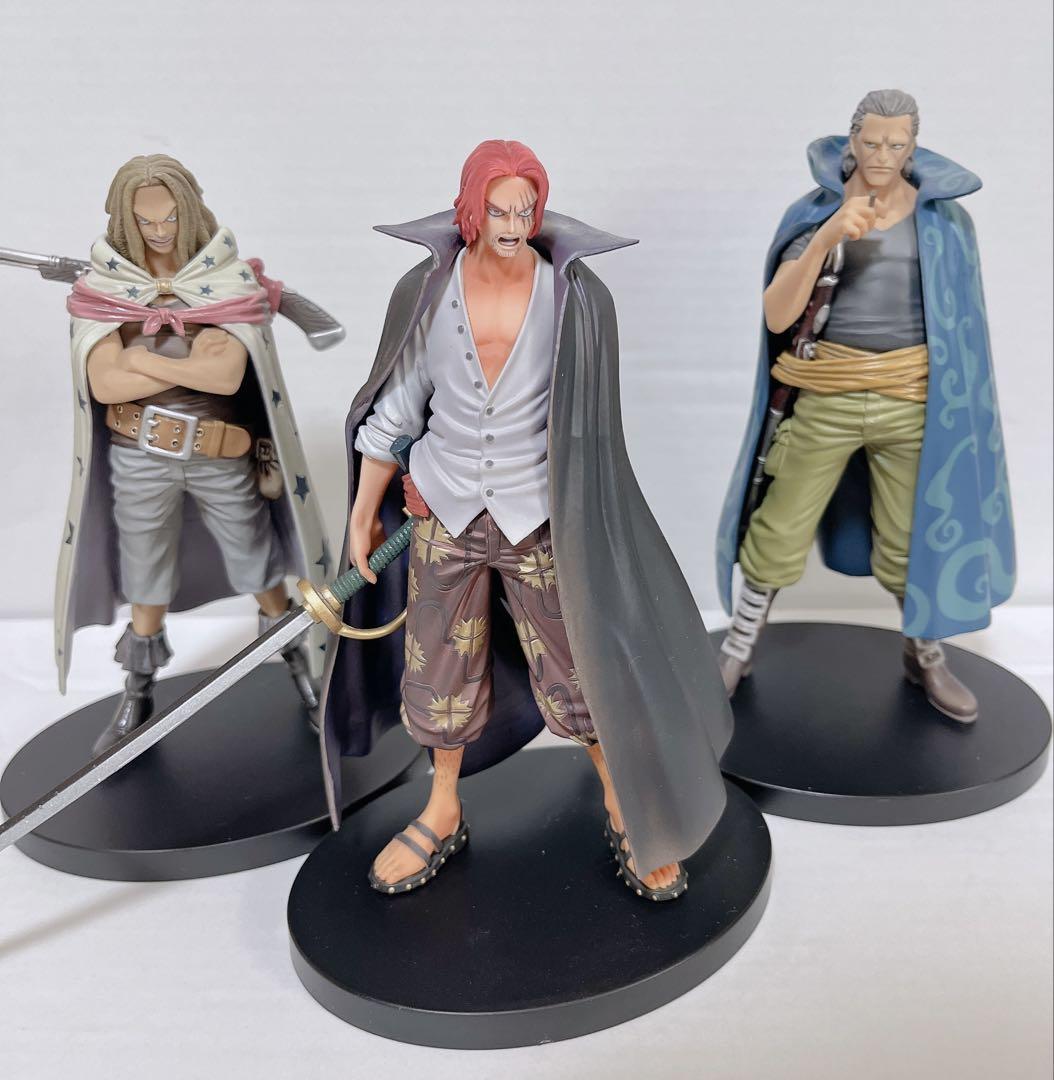 ONE PIECE ワンピース DXフィギュア 赤髪海賊団 3体セット ワンピース フィギュア 3体セット 赤髪海賊団 - メルカリ