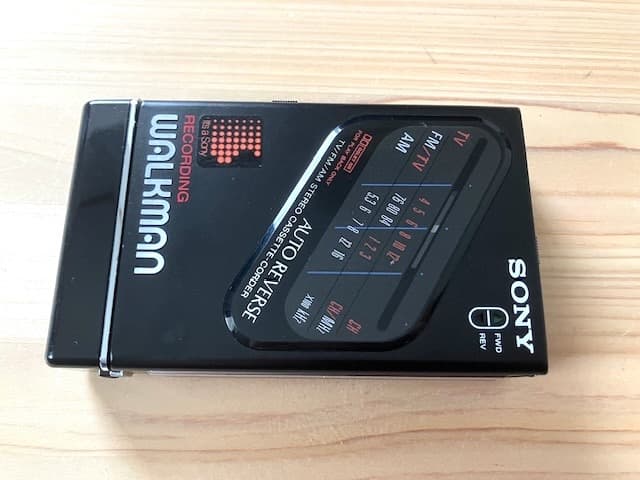超希少美品 整備済完全動作品 SONY Walkman WM-F203 ブラック - メルカリ