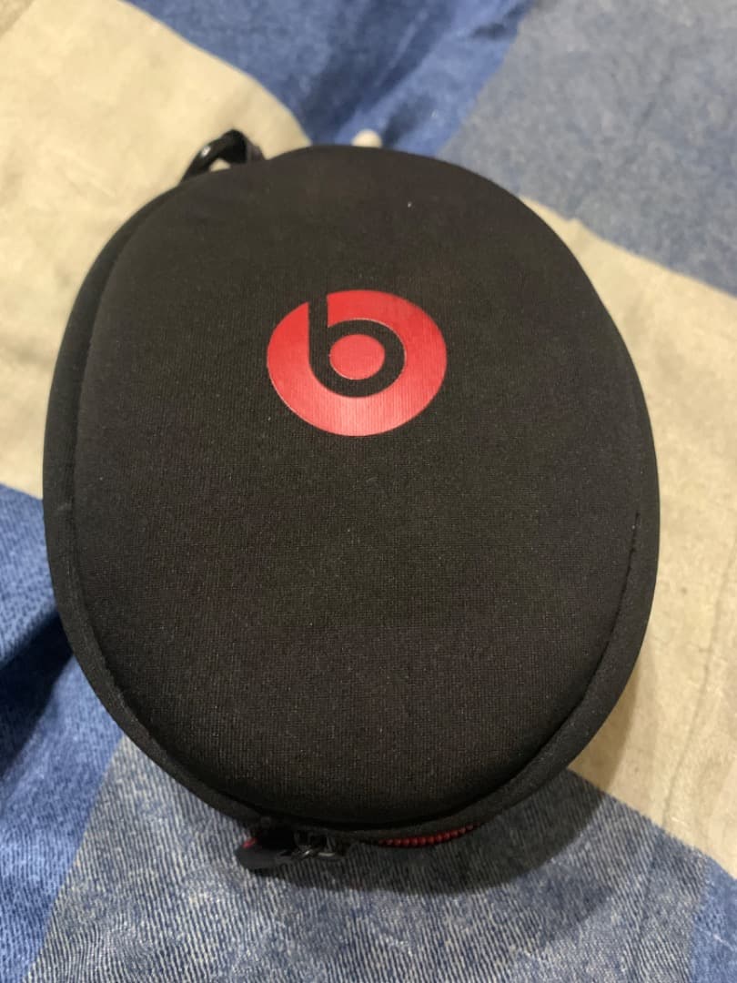 Beats Solo3 wireless 中古