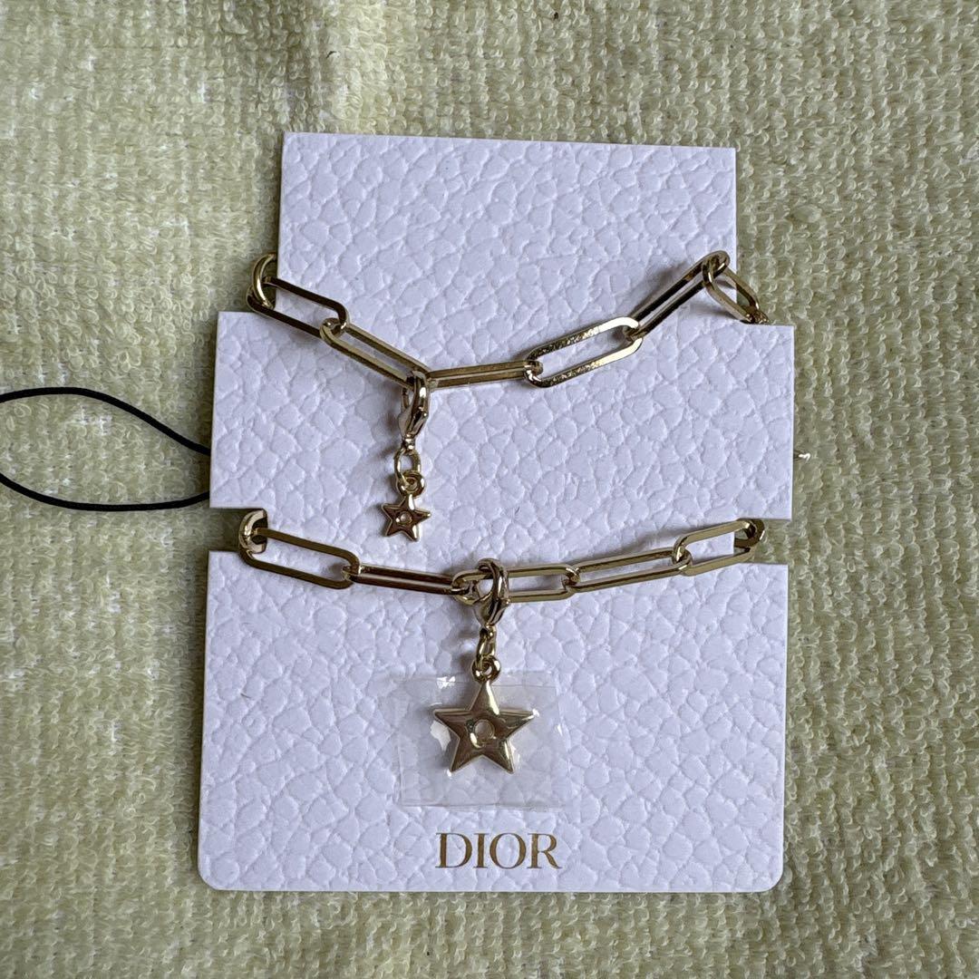 Dior ダブルチェーンブレスレット 星型チャーム付き - メルカリ