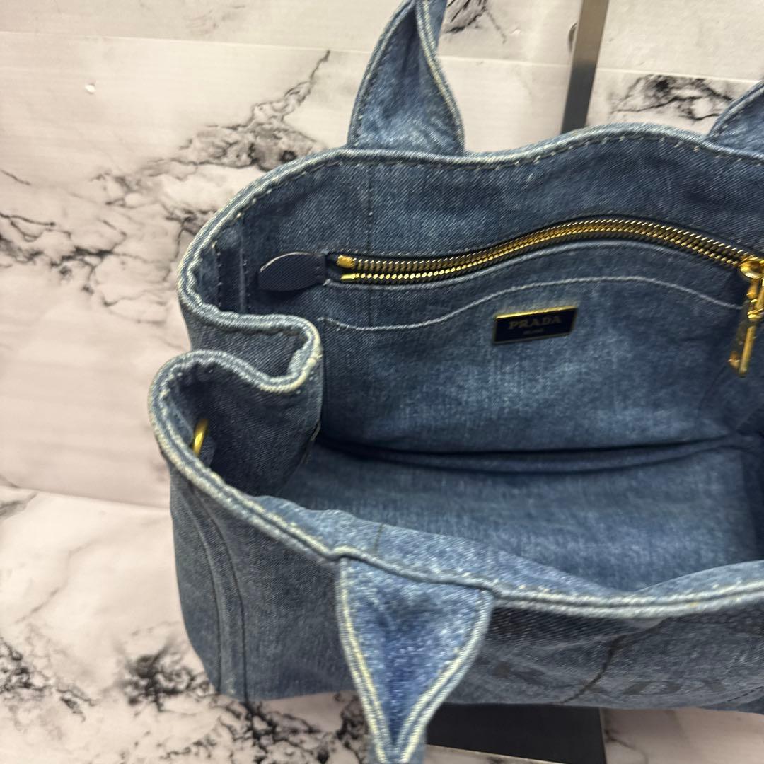 (美品)大人気、プラダ、カナパ、人気色、インディゴ、人気サイズ、3角プレート、金