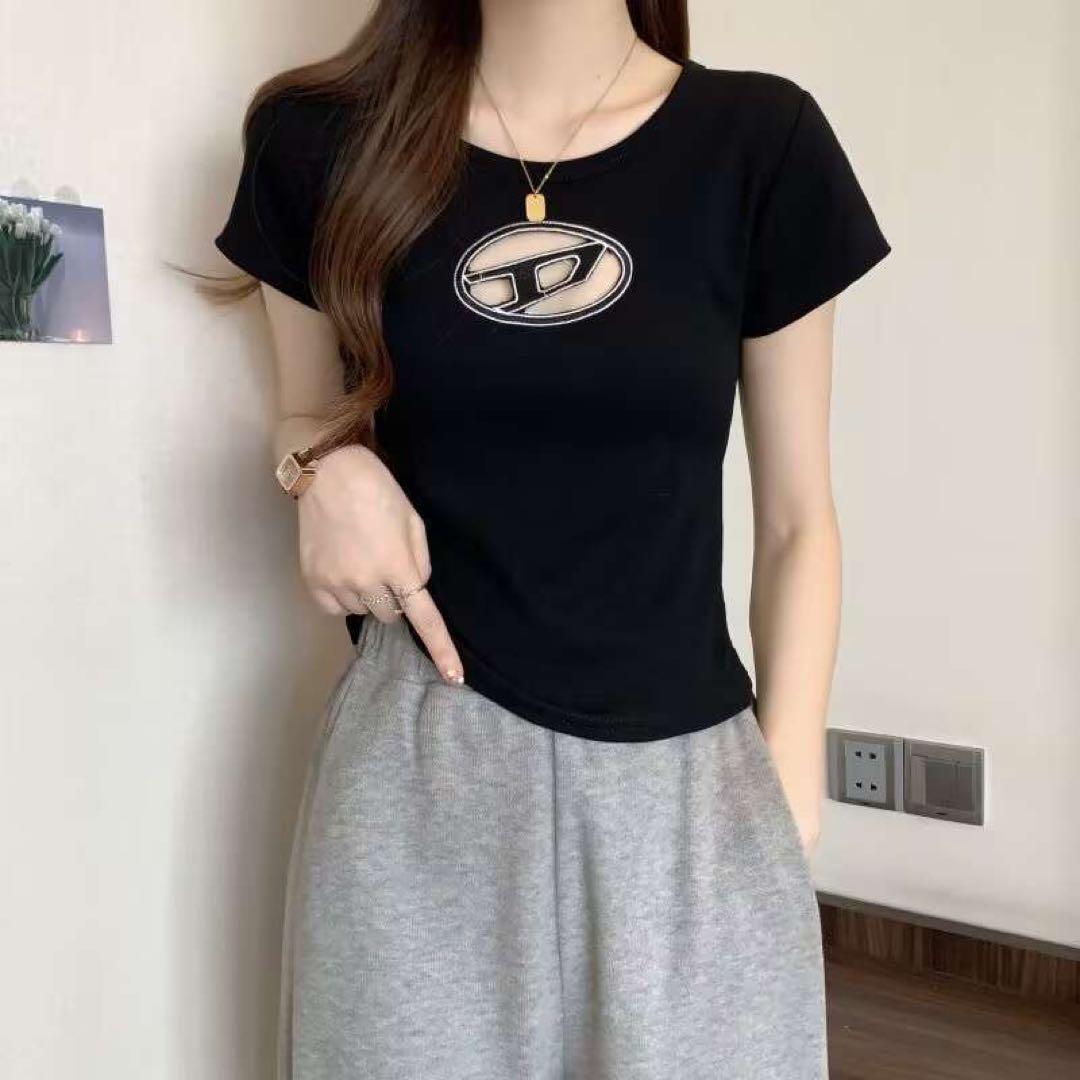 DIESEL 黒 半袖Tシャツ ロゴ入り Diesel ロゴ入り黒半袖Tシャツ - メルカリ