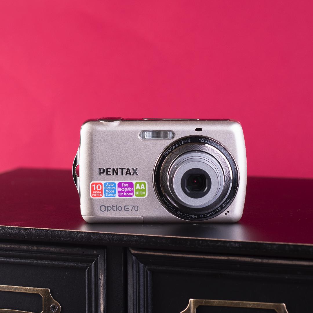 単3電池で動く平成レトロなコンデジ】PENTAX optio E70
