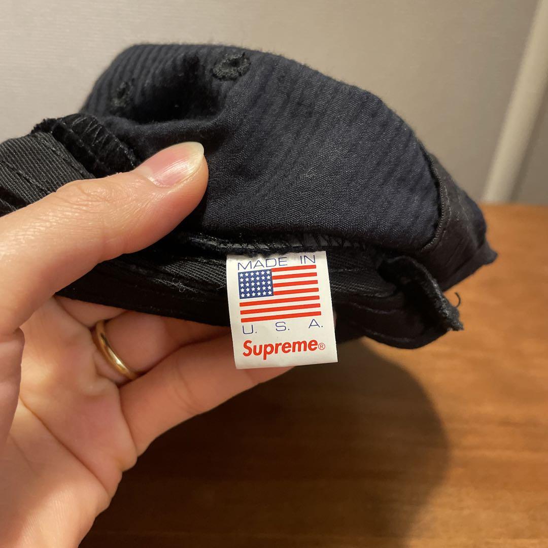 ★ Supreme