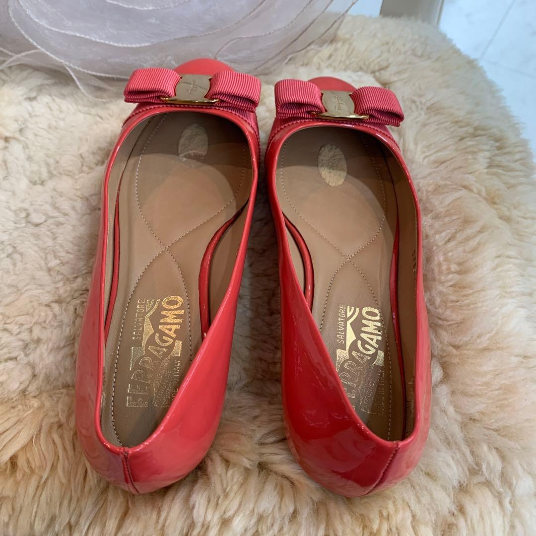 ☆美品☆Salvatore Ferragamo ヴァラ フラットパンプス ピンク ☆美品☆Salvatore Ferragamo ヴァラ フラットパンプス ピンク