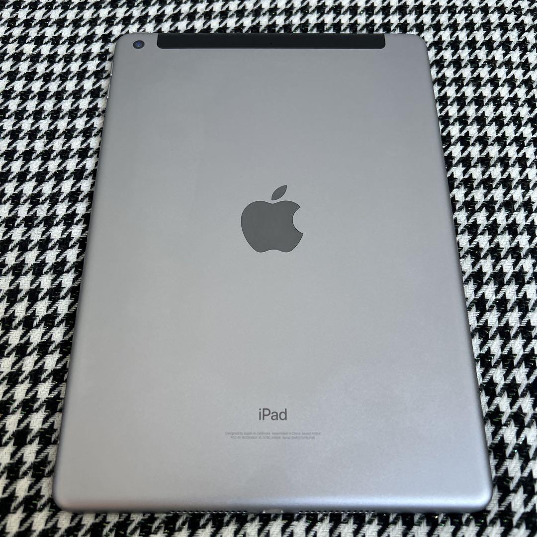 8923 美品☆電池最良好☆iPad6 第6世代 32GB SIMフリー☆