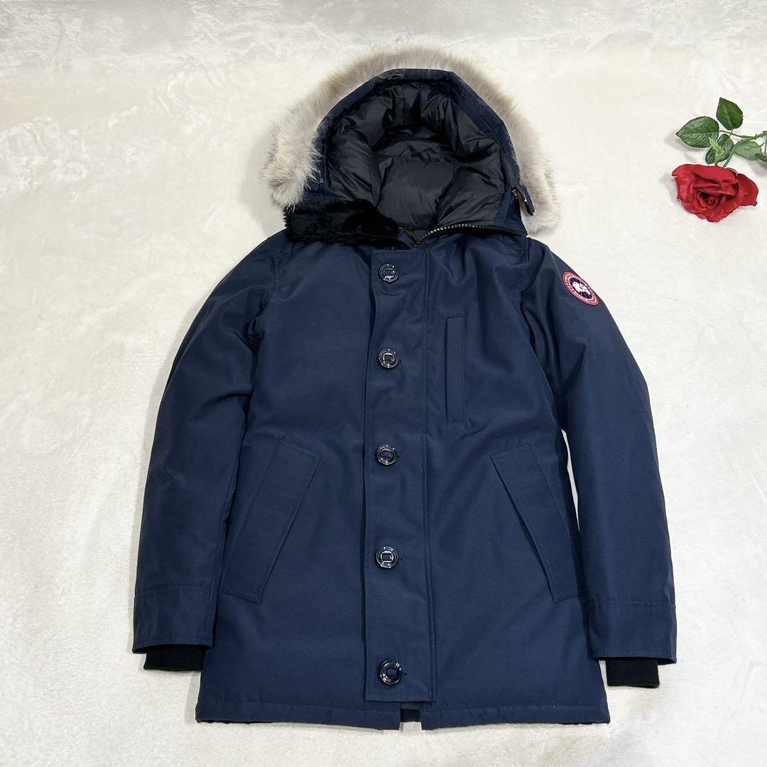 新品タグ付き✨ カナダグース ダウンジャケット ネイビー ファー 新品タグ付き✨ カナダグース ダウンジャケット ネイビー ファー